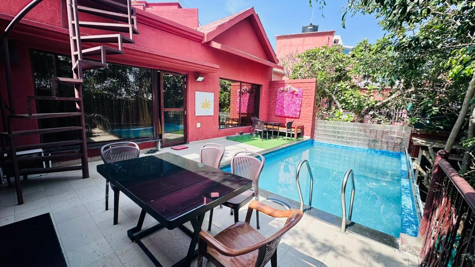 Royal Casa Bella Villa Mumbai Exterior photo