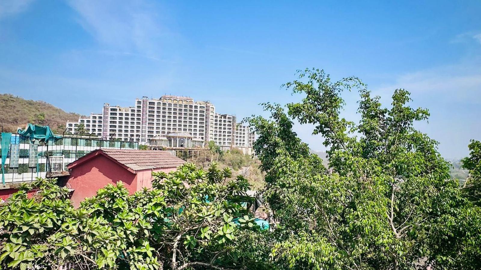Royal Casa Bella Villa Mumbai Exterior photo